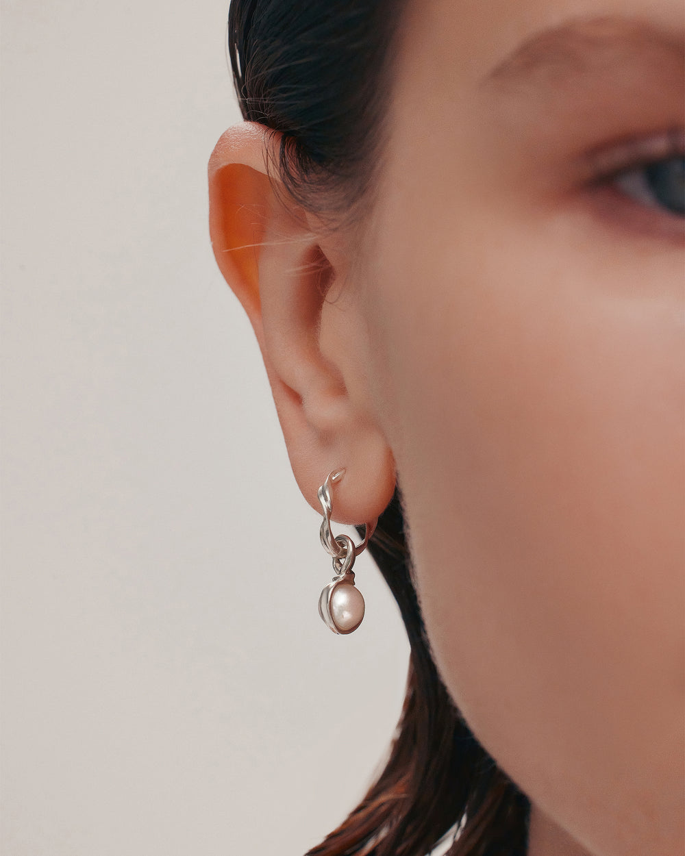 Overtone Hoops