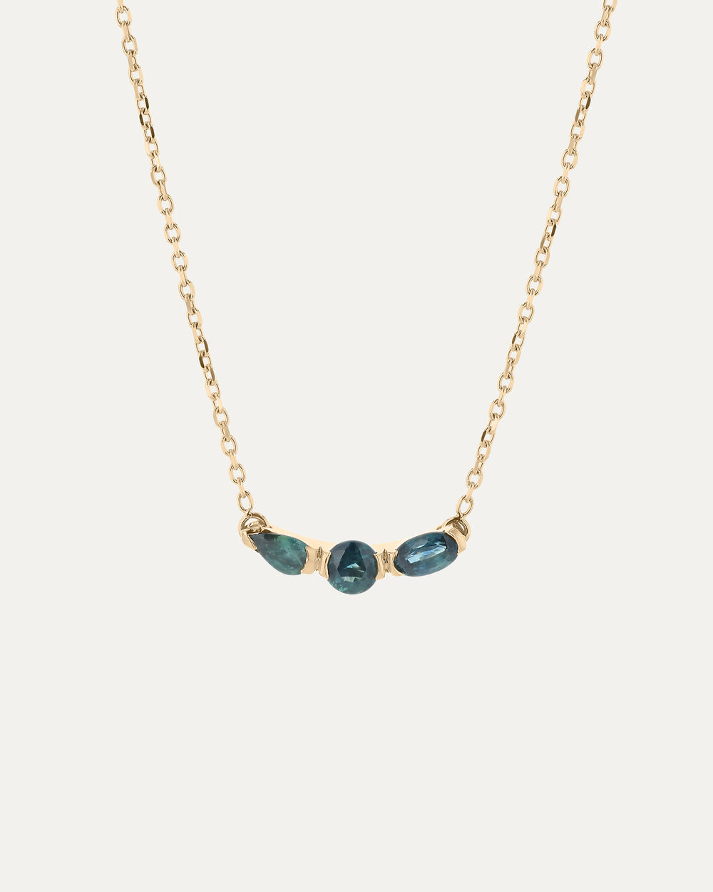 Petite Divers Sapphire Necklace
