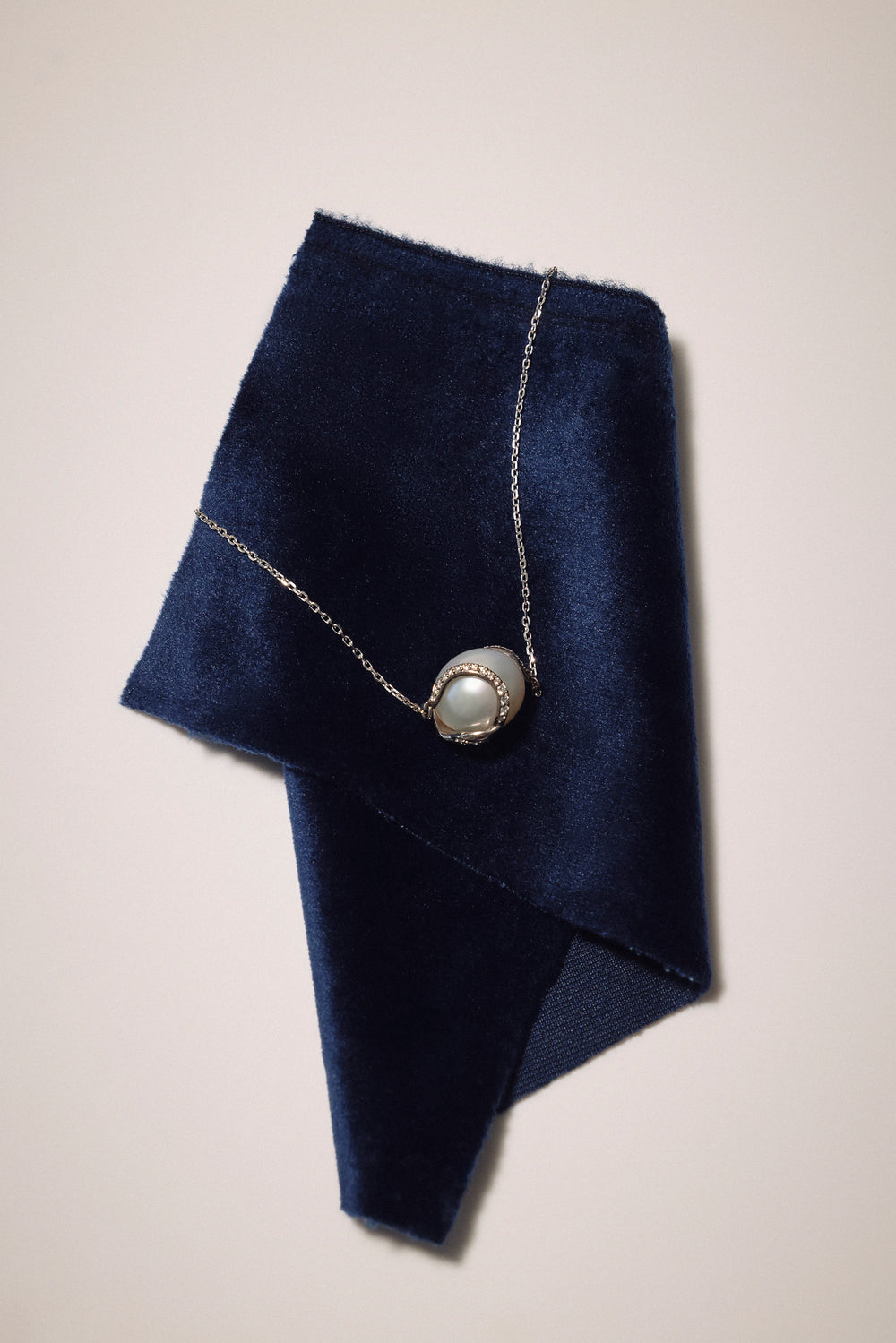 Overtone Diamond Necklace