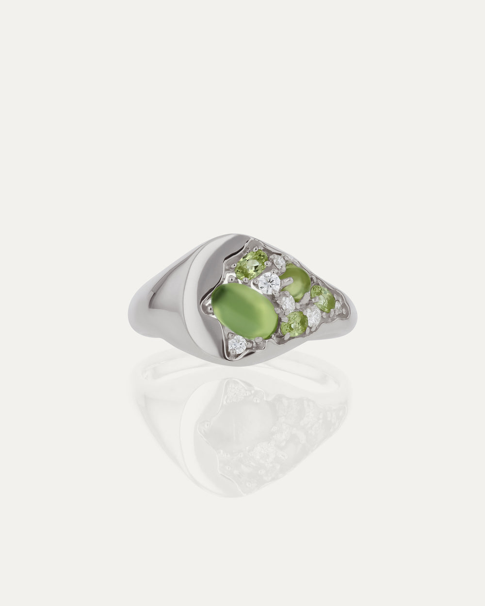 Sand Peridot Signet Ring
