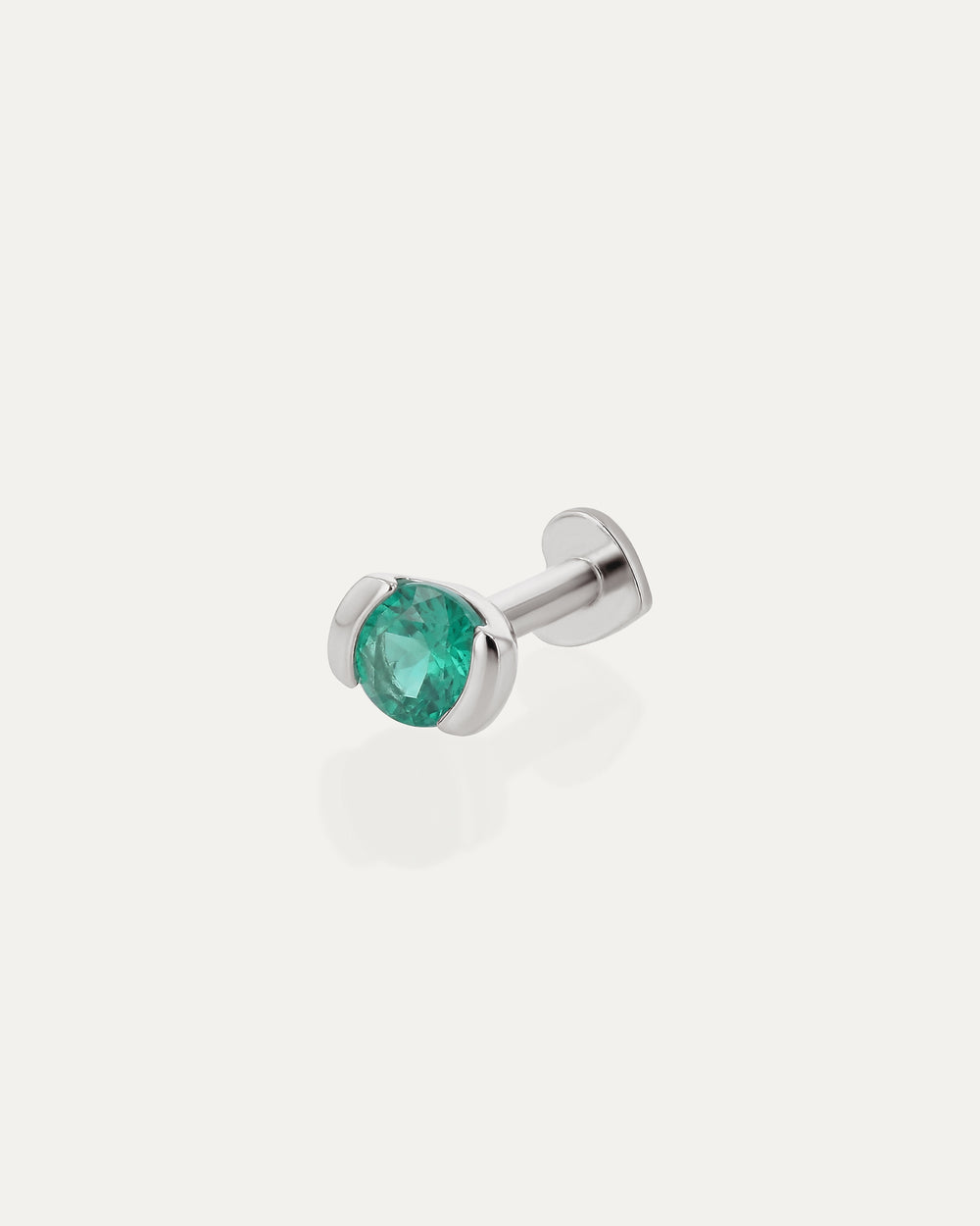 Suspense Round Emerald Cartilage Earring