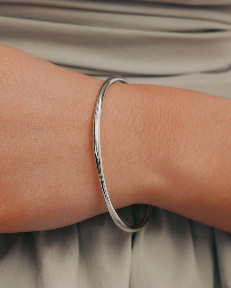 Form Bangle