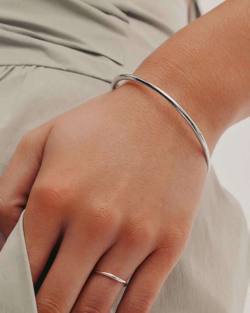 Form Bangle