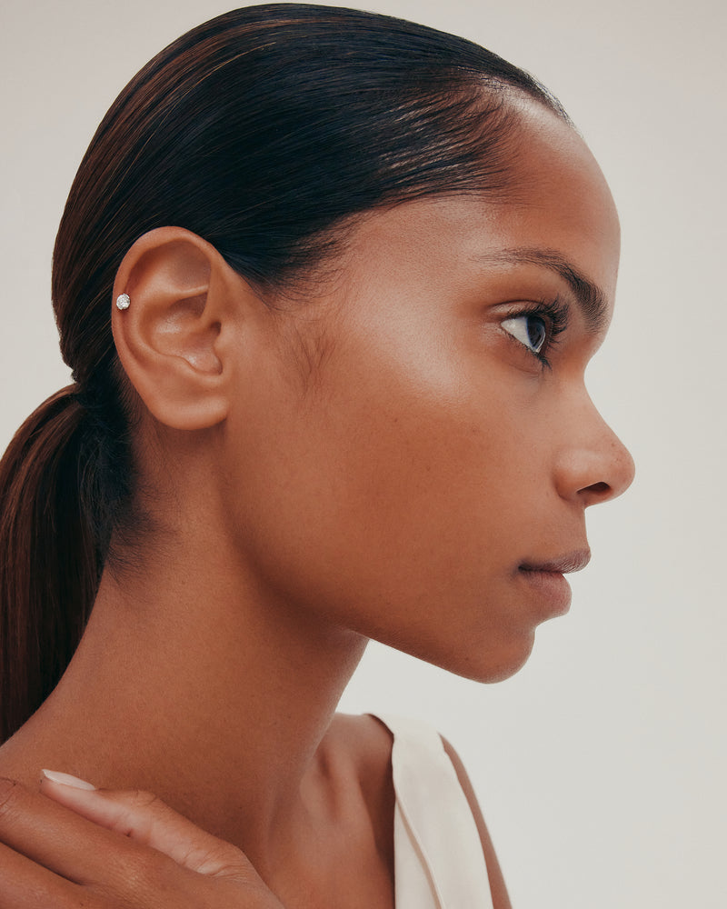 Round Suspense Cartilage Earring