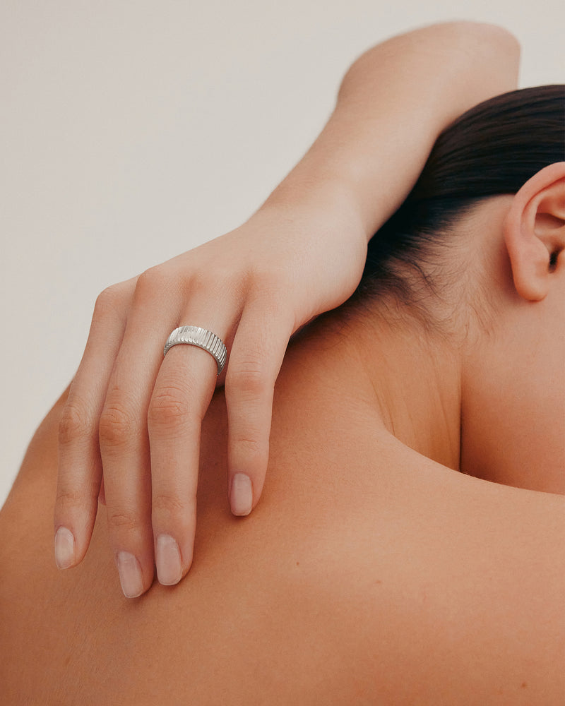 Bold Scale Ring