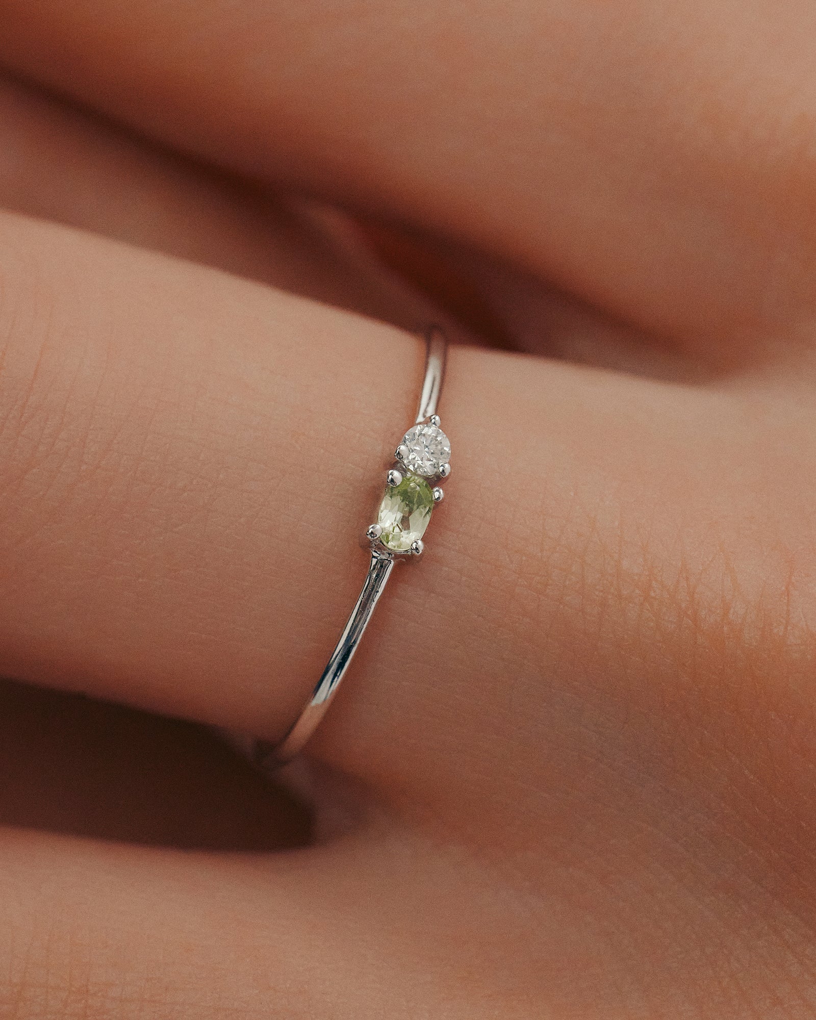 Micro Sand Diamond Peridot Ring White Gold – SARAH SEBASTIAN