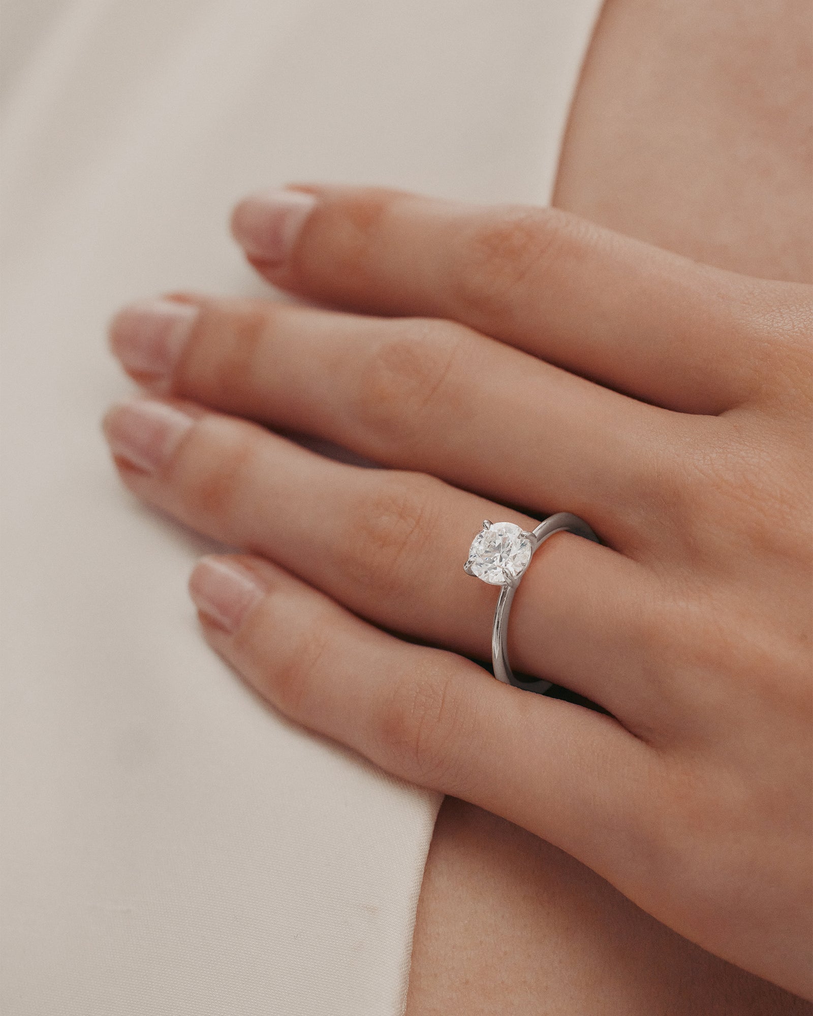 Round Diamond Engagement Ring Gold | Sarah & Sebastian – SARAH & SEBASTIAN