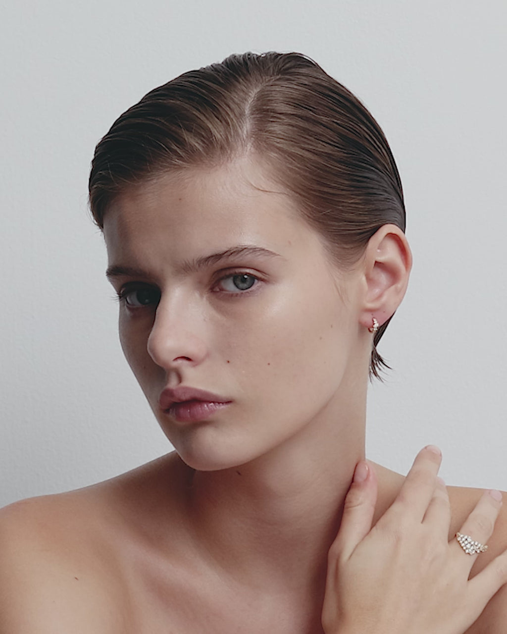 SARAH & SEBASTIAN Fine Gossamer Hoop in Yellow Gold — detail view