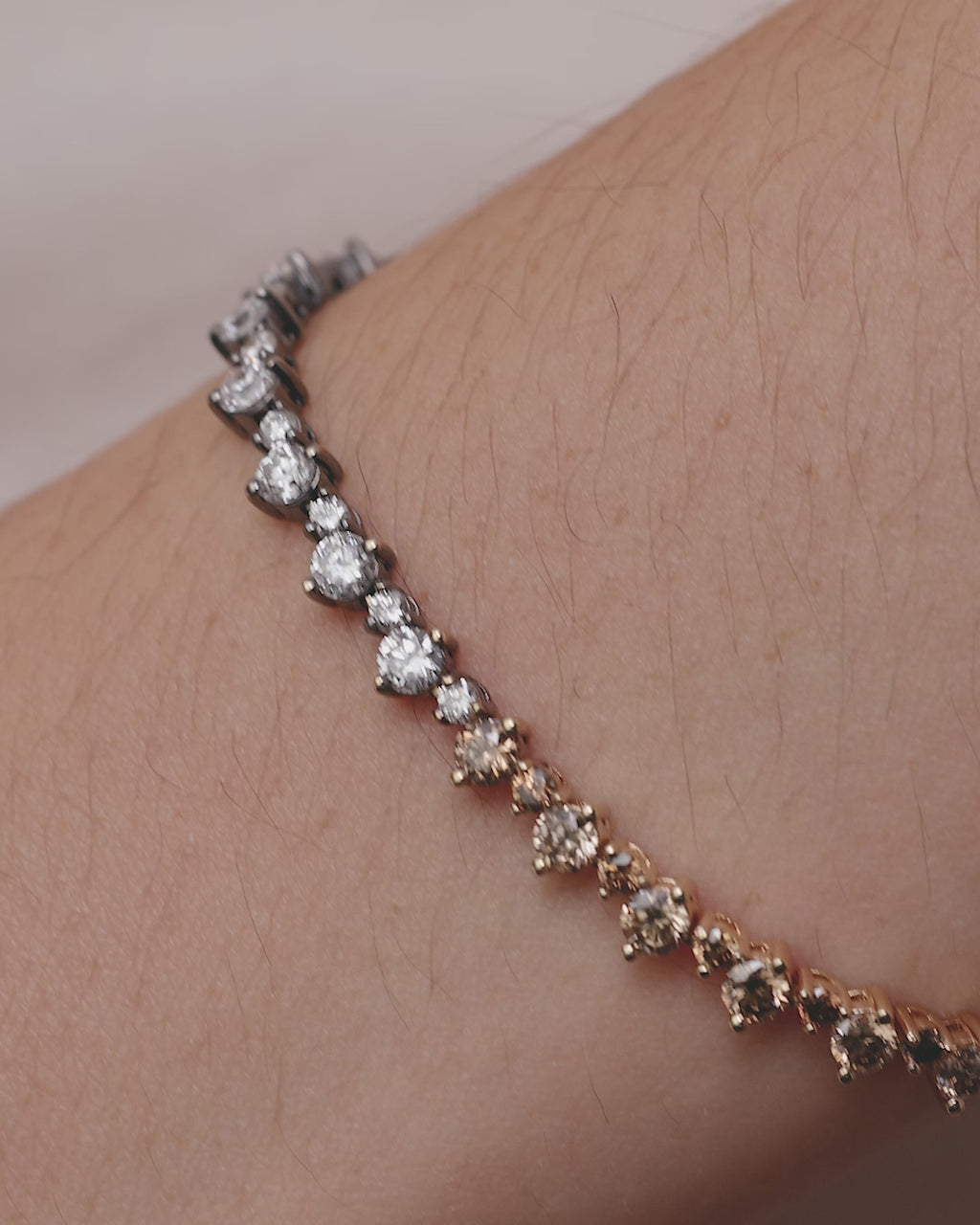 SARAH & SEBASTIAN Urchin Lace Tennis Bracelet in Yellow Gold — detail view