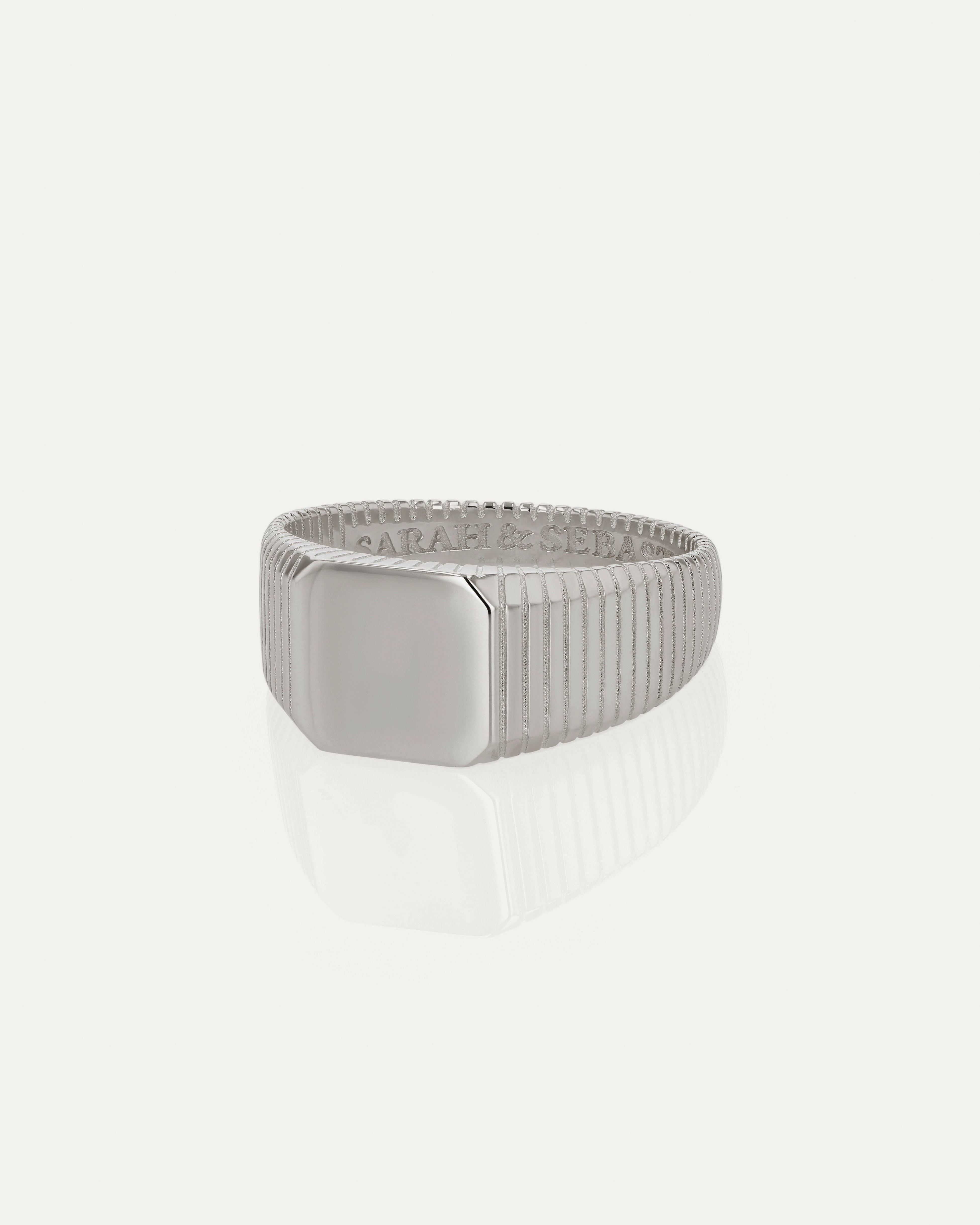 Traction Signet Ring | Silver | Sarah & Sebastian – SARAH & SEBASTIAN