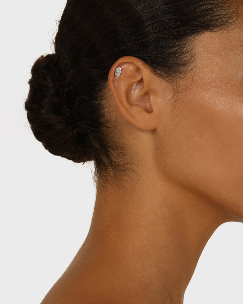 Oval Suspense Cartilage Earring