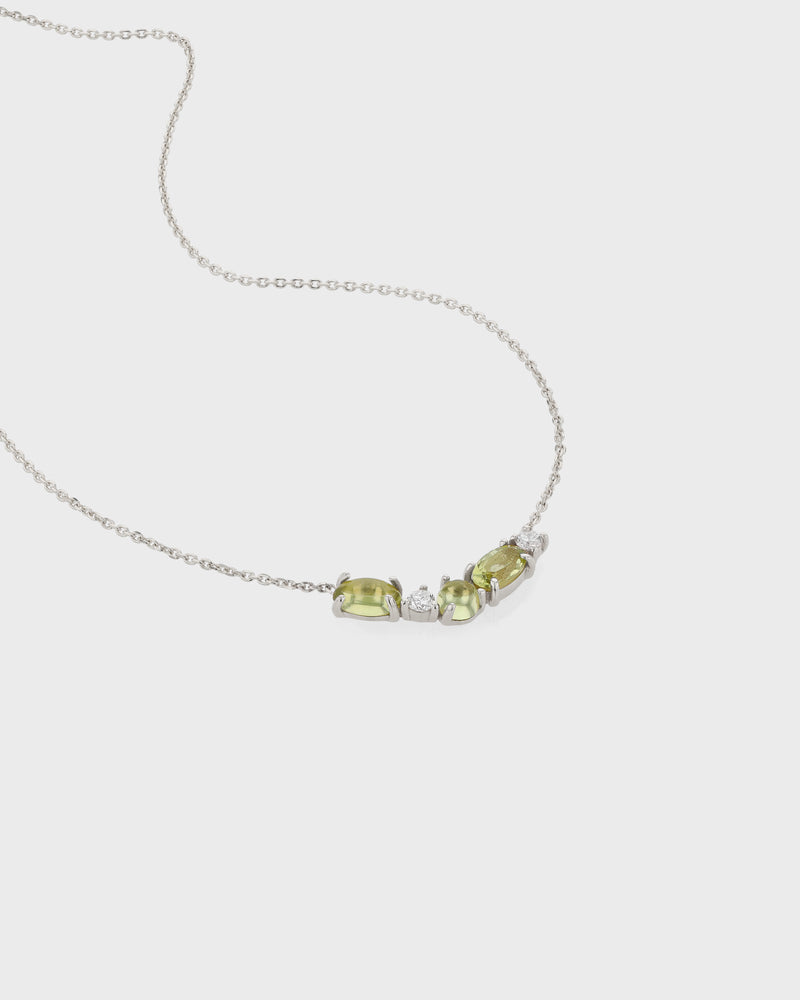Sand Diamond Peridot Necklace Gold | Sarah & Sebastian