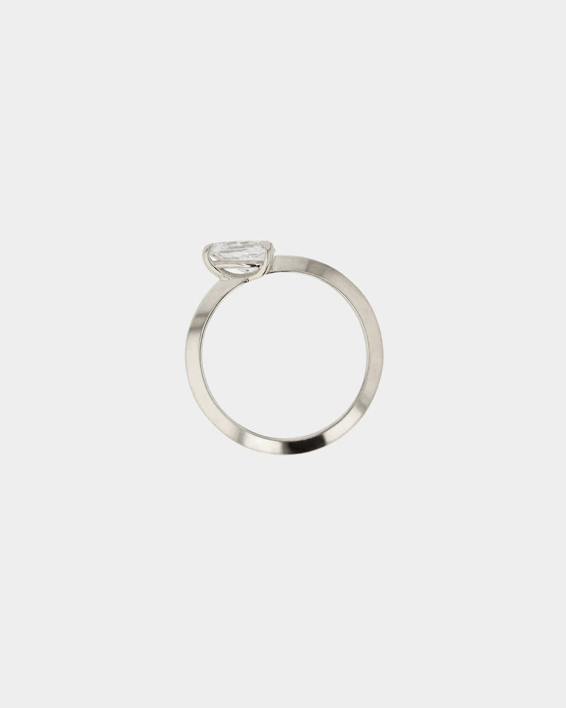 Side Round Ring White Gold | Sarah & Sebastian