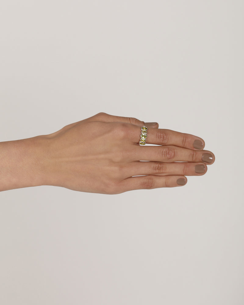Sunray Peridot Ring Gold | Sarah & Sebastian