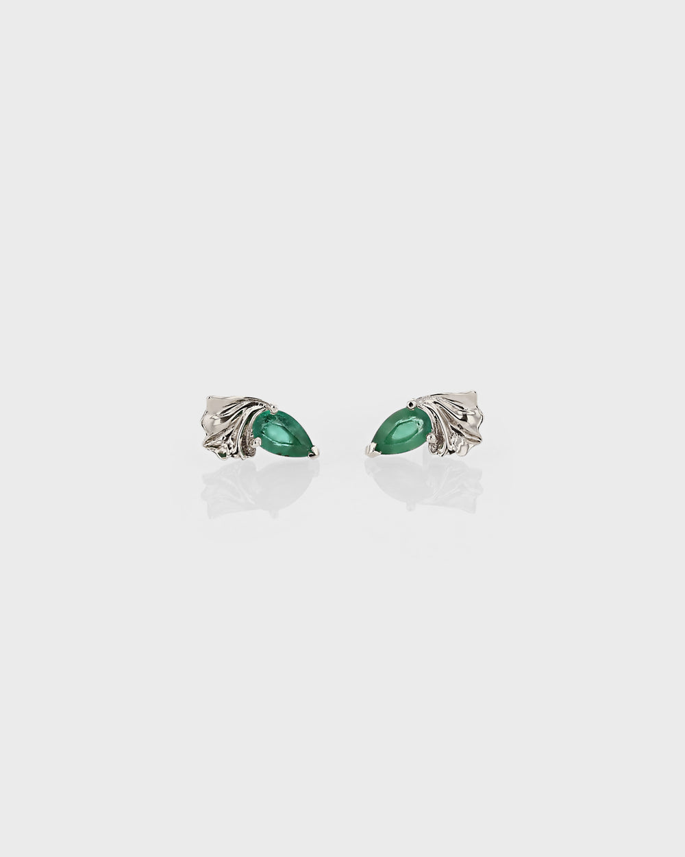 Xanthe Emerald Earrings Gold | Sarah & Sebastian
